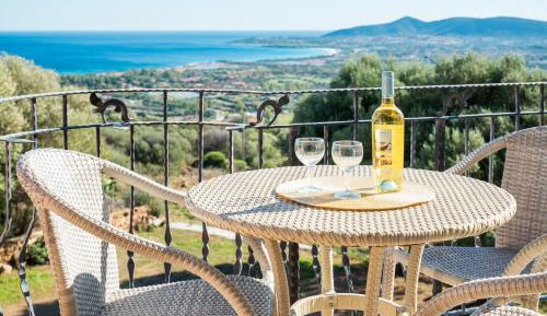 Two-Bedroom Apartment with Sea View - First Floor