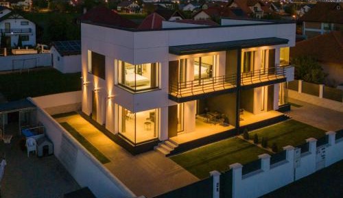 Deluxe Villa