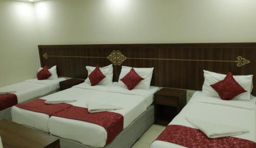 Quadruple Room with Private Bathroom