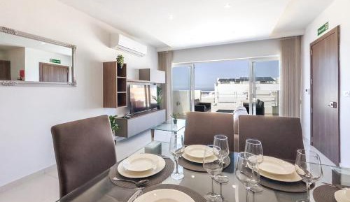 Two-Bedroom Apartment with Terrace and Sea View