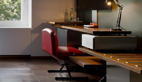 Standard Room with 2 Twin/Single beds, Street view