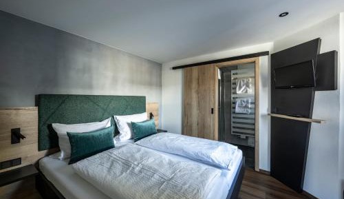 One-Bedroom Apartment with Balcony and Mountain View  