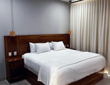 Two-Bedroom Deluxe Apartment with Ocean View