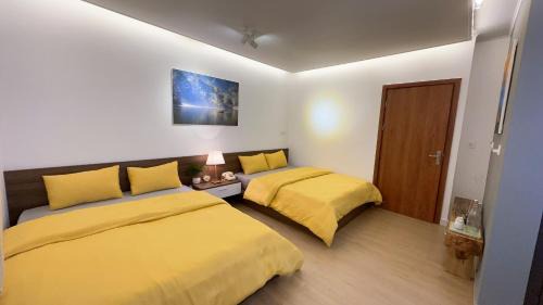 King Room with Two King Beds