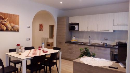 Two-Bedroom Deluxe Apartment with Balcony