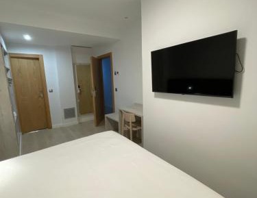 Large Double or Twin Room