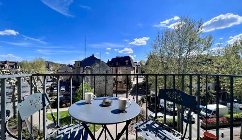 Apartment with Balcony