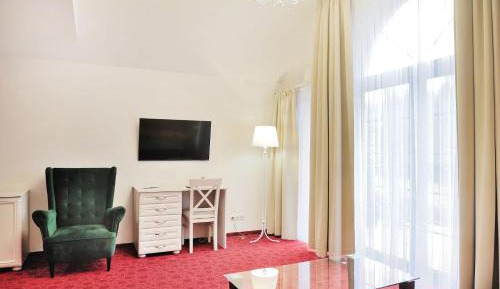 Deluxe King Apartment