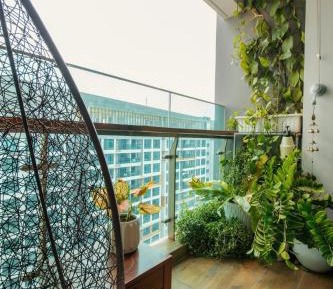 Two-Bedroom Apartment with Pool View