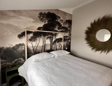 One-Bedroom Family Apartment