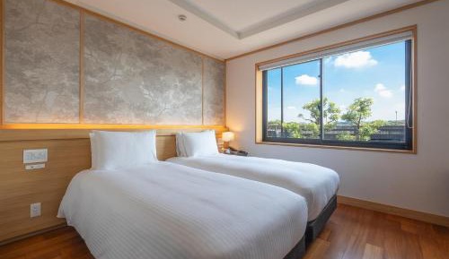 Hollywood Twin Room