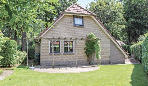 Four-Bedroom Holiday Home