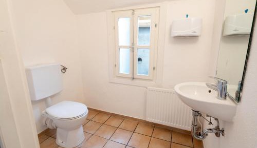 Triple Room with Shared Toilet