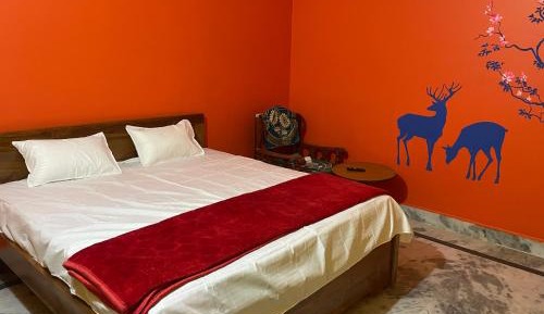 Deluxe Room (2 Adults + 1 Child)