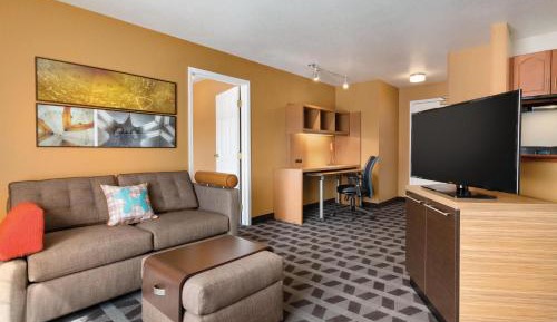 Queen Suite with Sofa Bed
