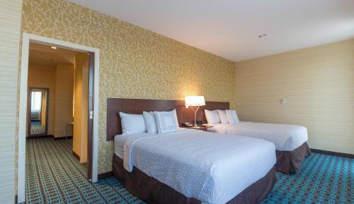 One-Bedroom Queen Suite with Sofa Bed