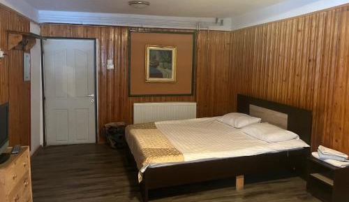 Quadruple Room with Mountain View