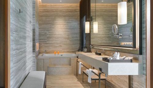 Four-Bedroom King Suite with Ocean View and Infinity Pool - Hilltop Cliff