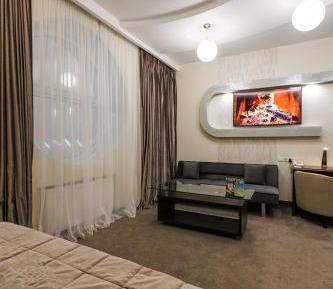 Superior Double Room with a Pool View with Dolphins