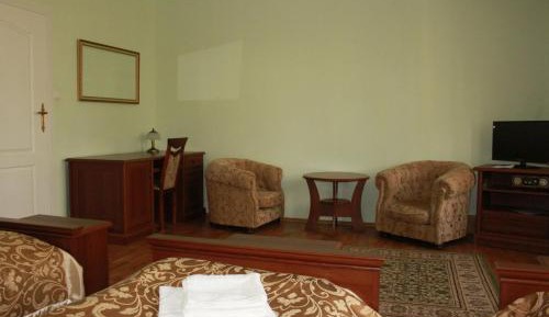 Triple Room with Private Bathroom