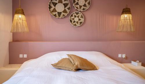 Deluxe King Suite