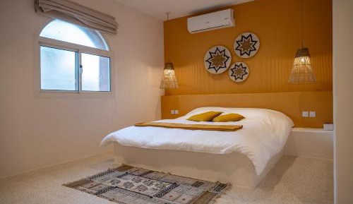 Deluxe King Suite