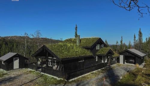 Four-Bedroom Holiday Home