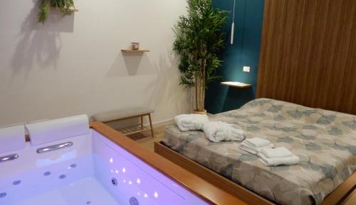 Double Room with Spa Bath
