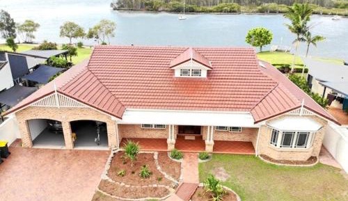 Four-Bedroom Holiday Home