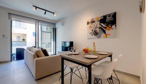 One-Bedroom Apartment