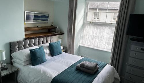 Deluxe Double Room with Shower