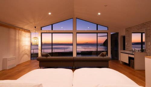 Villa - Beach Front