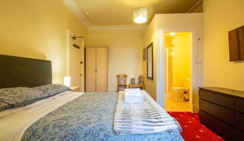 Double Room with Private Bathroom