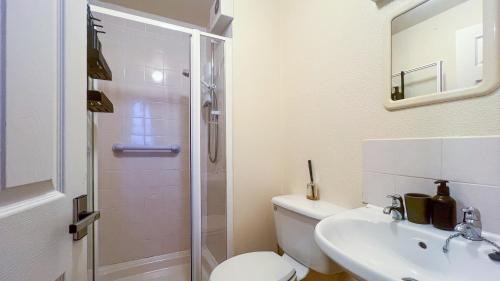 Triple Room with Shower