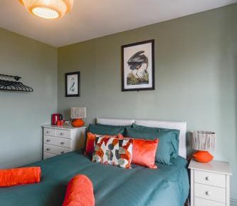 Deluxe Family Room
