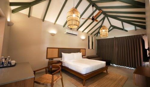 King Room with Lake View