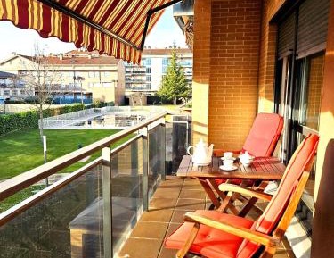 Three-Bedroom Apartment with Balcony