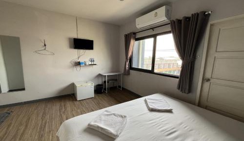 Queen Room with Balcony