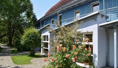 Three-Bedroom Holiday Home 