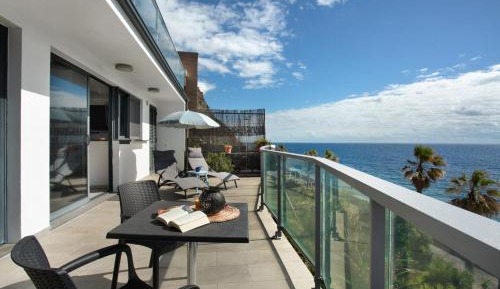 Superior One-Bedroom Apartment with Balcony