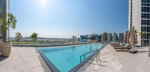 Three-Bedroom Apartment - High Floor