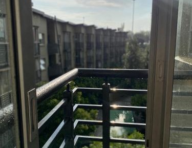 Studio Apartment with Queen Bed