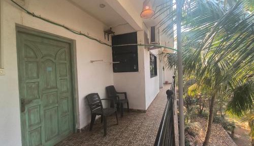 Apartment with Garden View