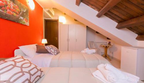Large Double or Twin Room