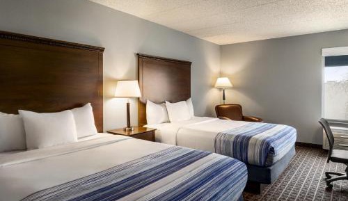 Queen Room with Two Queen Beds - Non-Smoking