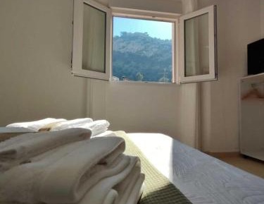 Double Room with Mountain View