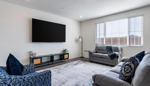 Four-Bedroom Apartment