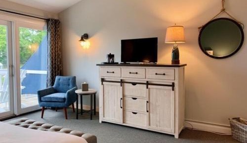 Queen Room with Balcony