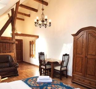 Deluxe One-Bedroom Apartment with Garden View