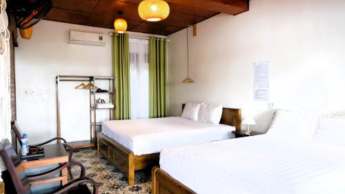 Triple Room with Mountain View